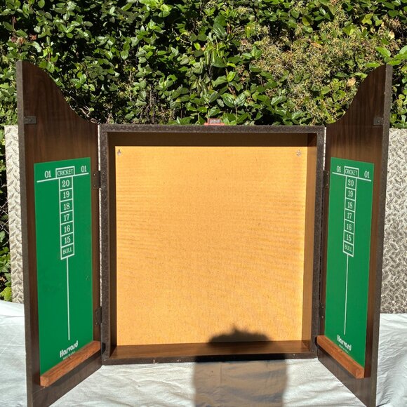 Coors Beer Wood Dartboard Wooden Cabinet Game Room Bar Pub Mancave - Picture 2 of 9